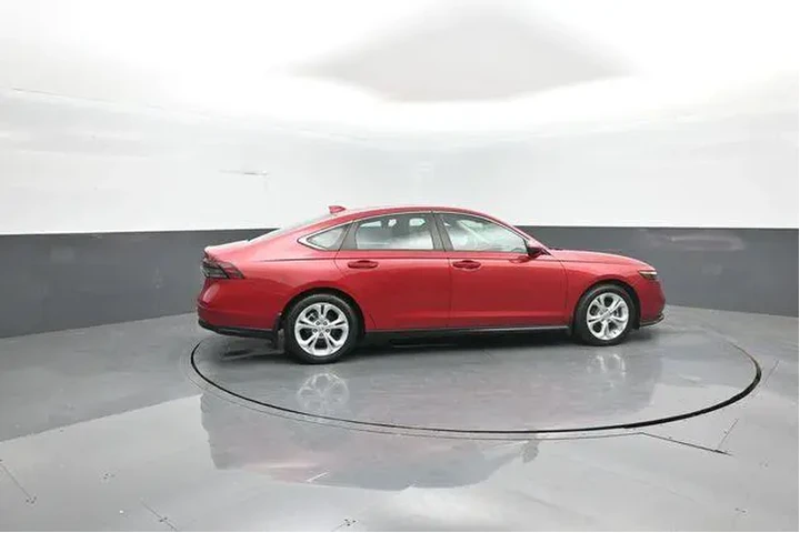 $23902 : Honda Accord 2023 LX 4dr Sed image 8