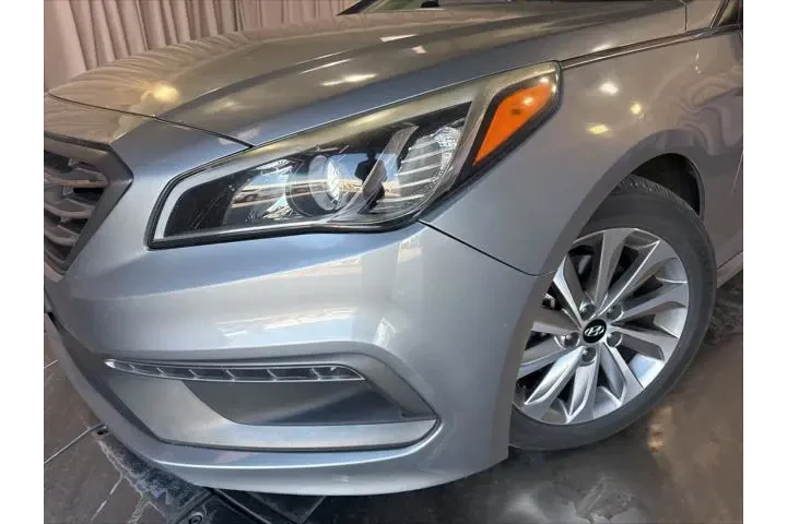 $6999 : Hyundai SONATA 2015 Sport 4d image 8