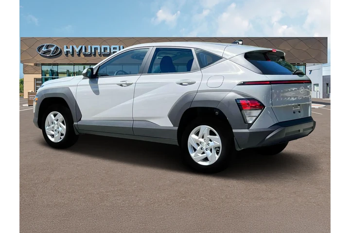 $22999 : Hyundai KONA 2024 AWD SE 4dr image 4