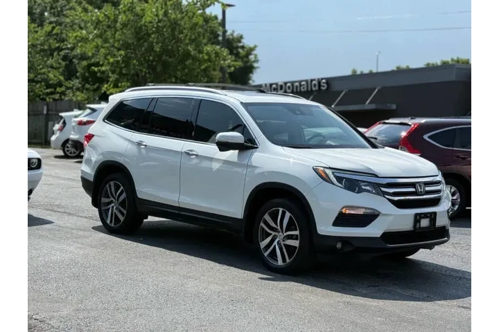 $17495 : 2017 Pilot Touring image 6