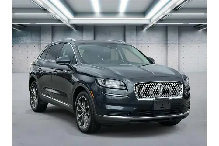 $27995 : Lincoln Nautilus 2021 AWD Re image 2