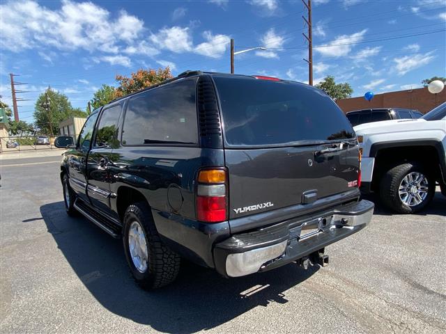 $3488 : 2004 GMC Yukon XL 1500 SLT, N image 5