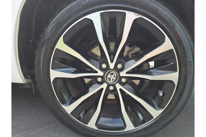 $16995 : Toyota Corolla 2017 XSE 4dr image 9