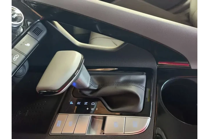 $21000 : Hyundai ELANTRA 2023 SEL 4dr image 9