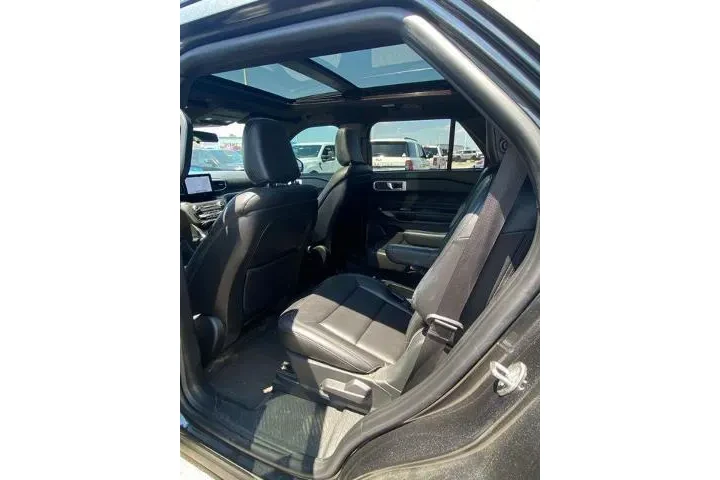 $21225 : Ford Explorer 2020 AWD XLT 4 image 2