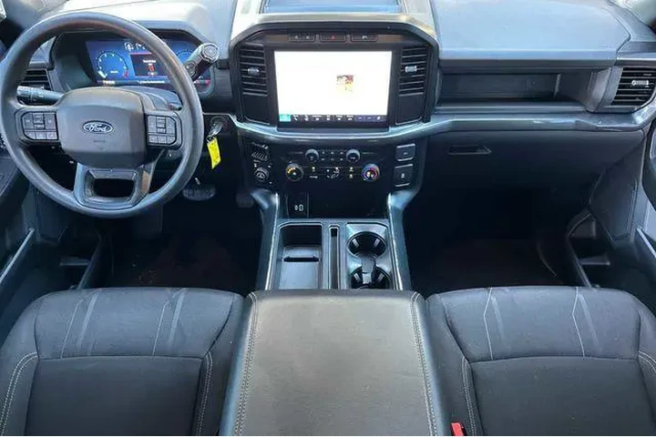 $39994 : Ford F-150 2024 4x4 STX 4dr image 5