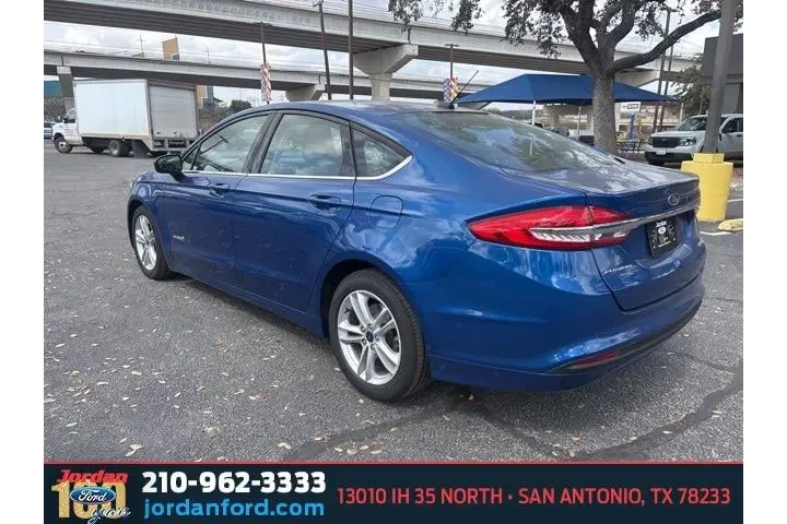 $16746 : Ford Fusion Hybrid 2018 S 4d image 5