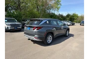 $29350 : Hyundai TUCSON 2025 AWD SE 4 thumbnail