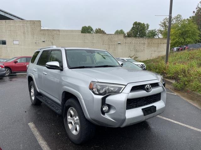 $26077 : PRE-OWNED 2018 TOYOTA 4RUNNER image 2