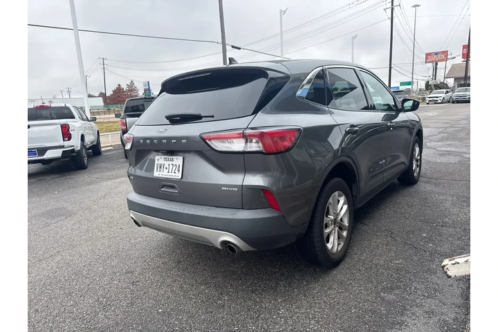 $15739 : Ford Escape 2021 AWD SE 4dr image 5