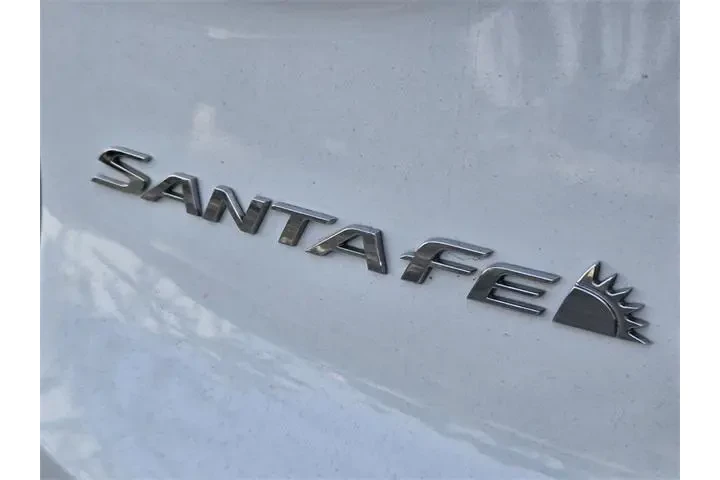 $19399 : Hyundai SANTA FE 2022 SEL 4d image 10