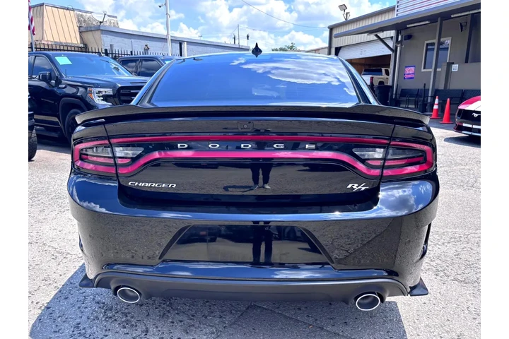 2023 Charger R/T image 4