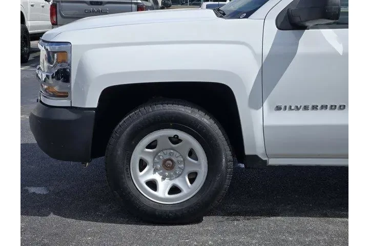 $19493 : Chevrolet Silverado 1500 LD image 9