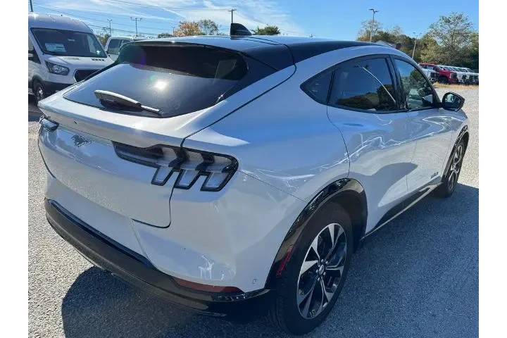 $22700 : Ford Mustang Mach-E 2022 AWD image 6