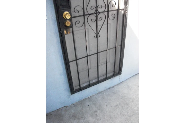 $500 : HABITACION EN COMPTON $ 490 image 7