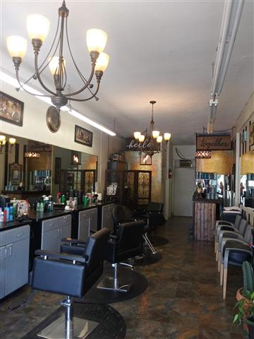 Edwards barber andbeauty salon image 4