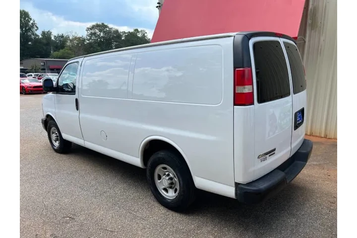 $15999 : 2016 Express 2500 image 8