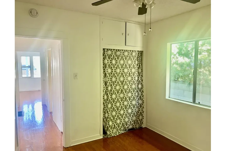 $1500 : AVAILABLE FOR RENT image 4