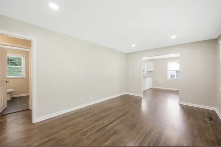 $1600 : Low income house for rent image 3