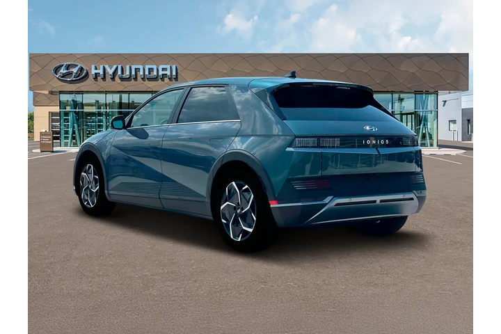 $23990 : Hyundai IONIQ 5 2024 SE 4dr image 5