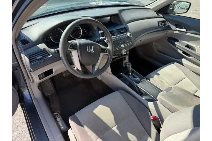 $6399 : Honda Accord 2009 LX 4dr Sed image 5