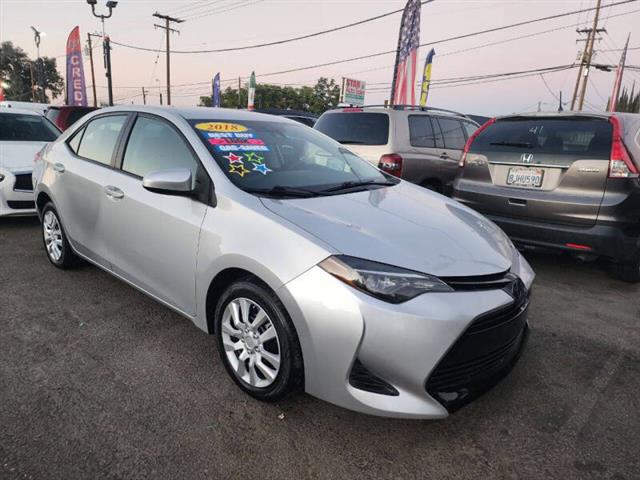 $12599 : 2018 Corolla LE image 2