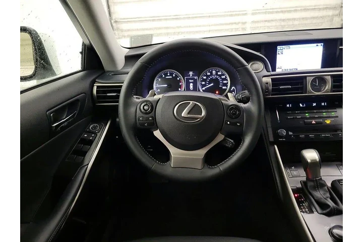 $21998 : Lexus IS 250 2014 4dr Sedan image 10