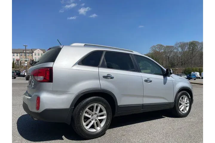 $10339 : Kia Sorento 2015 LX 4dr SUV image 4