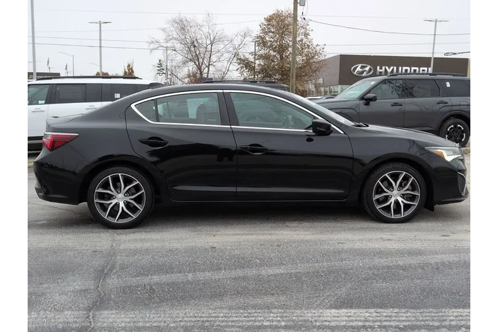 $21991 : Acura ILX 2019 4dr Sedan w/P image 2