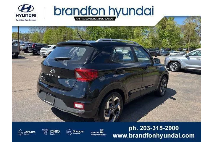 $18495 : Hyundai VENUE 2023 SEL 4dr C image 6