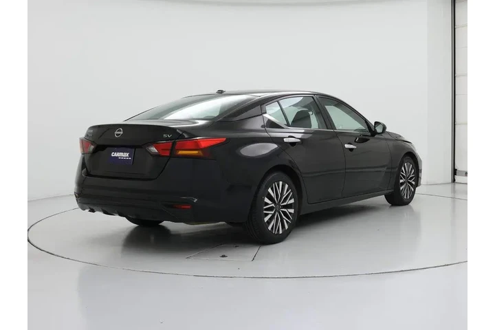$19998 : Nissan Altima 2023 2.5 SV 4d image 8