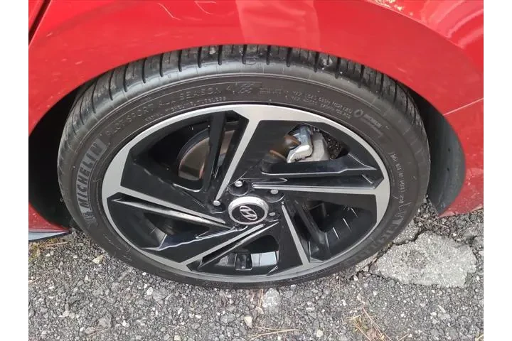 $18903 : Hyundai ELANTRA 2023 N Line image 6