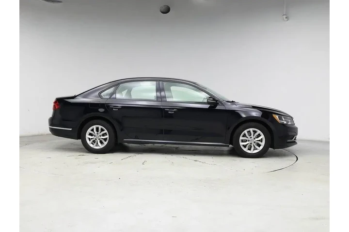 $13599 : Volkswagen Passat 2018 2.0T image 7