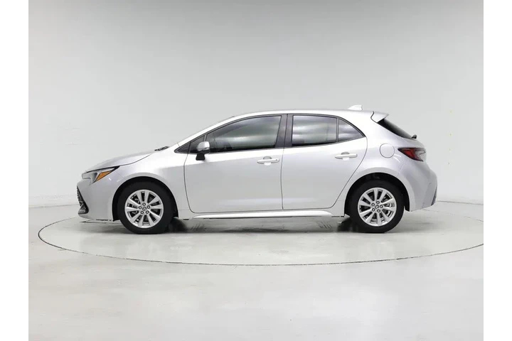 $22998 : Toyota Corolla Hatchback 202 image 3