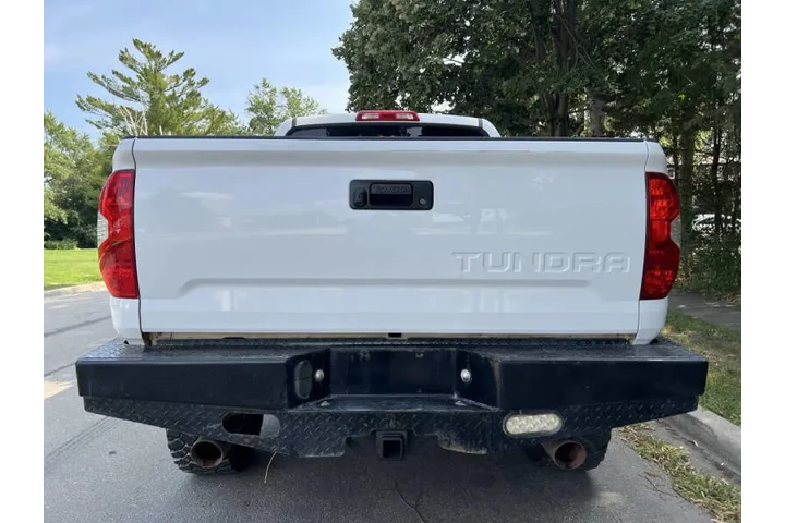 $21997 : 2015 Tundra SR5 image 6