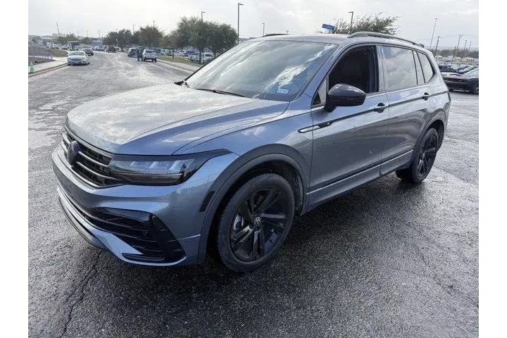 $29903 : Volkswagen Tiguan 2024 SE R- image 7