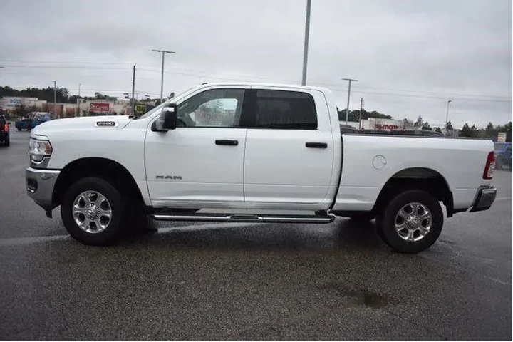 $39899 : Ram 2500 2024 4x4 Lone Star image 6