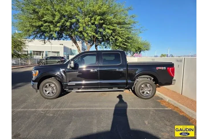 $38777 : Ford F-150 2023 4x4 XLT 4dr image 2