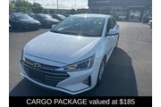 $11995 : Hyundai ELANTRA 2019 SE 4dr thumbnail
