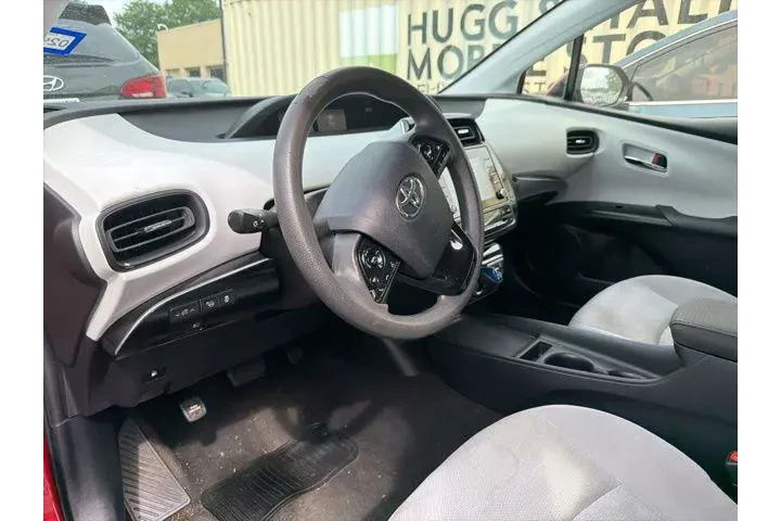 $18410 : Toyota Prius 2020 LE 4dr Hat image 7