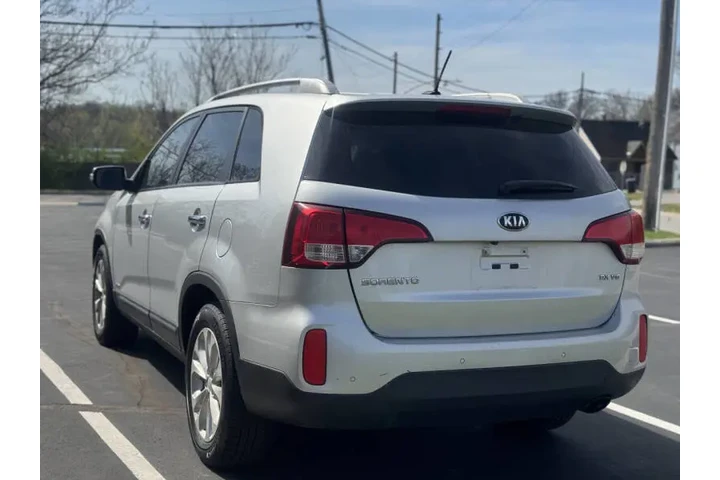 $4999 : 2015 Sorento EX image 8