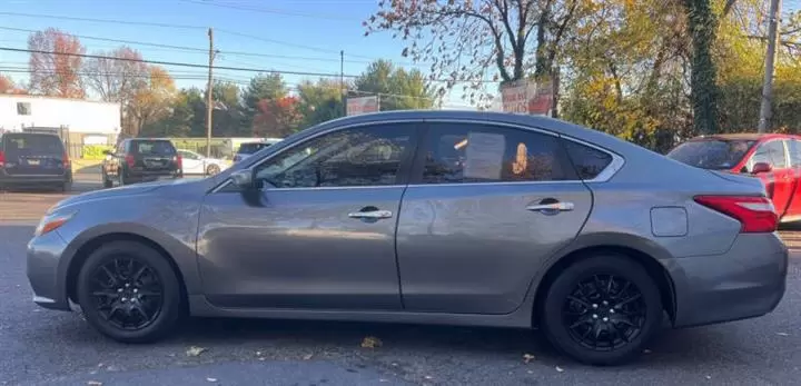 $5800 : 2016 Altima 2.5 S image 5