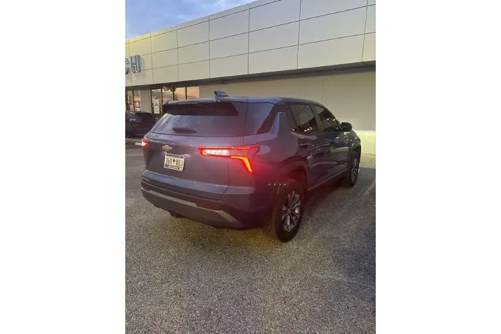 $24606 : Chevrolet Equinox 2025 LT 4d image 3