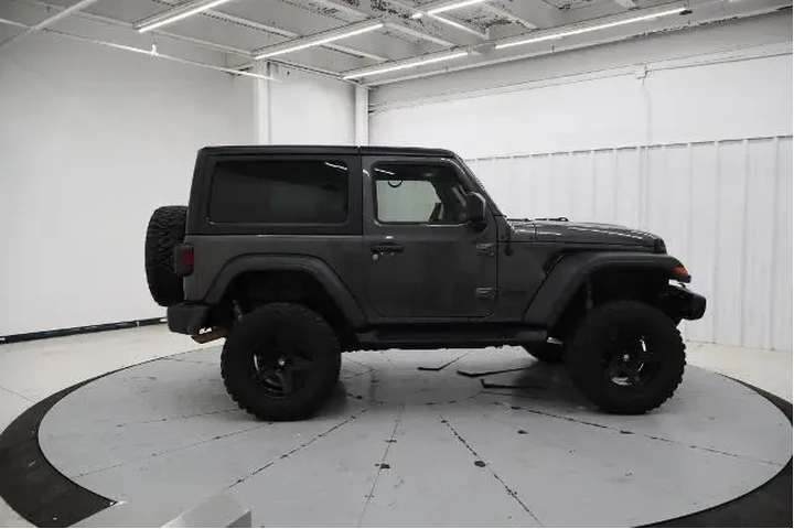 $26995 : Jeep Wrangler 2023 4x4 Sport image 2