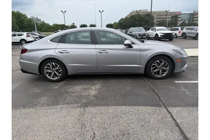 $22166 : Hyundai SONATA 2023 SEL 4dr image 4