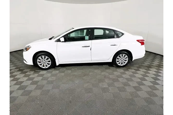 $10900 : Nissan Sentra 2017 S 4dr Sed image 4