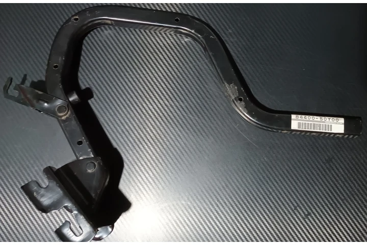 $30000 : Bisagra Maletero Derecha V16 image 3