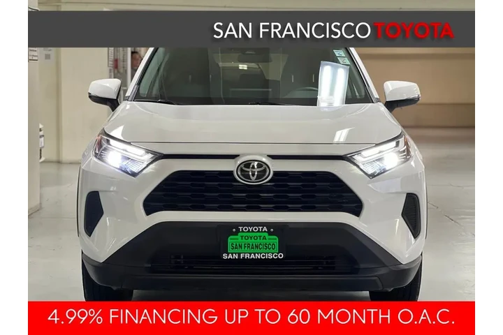 $29988 : Gold Certified2022 RAV4 XLE image 8