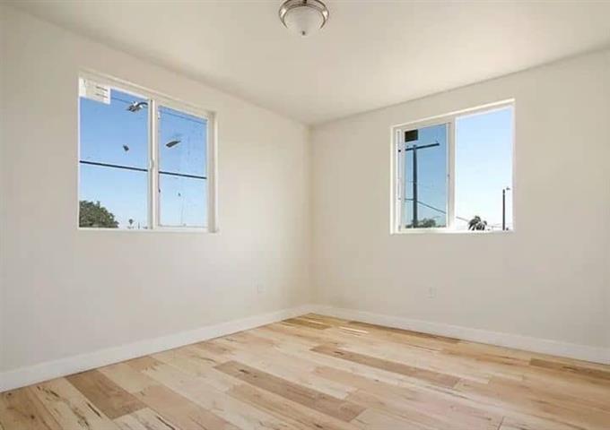 $2250 : Amazing 3 bedroom house in LA image 6