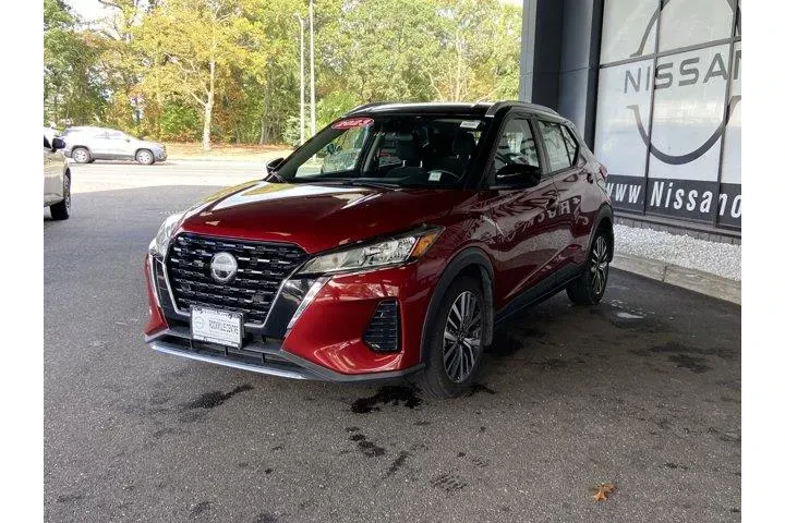 Nissan Kicks 2023 SV 4dr Cro image 8